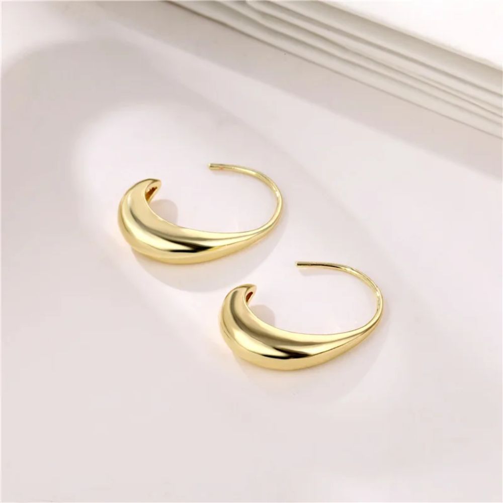 PAIRE DE BOUCLES D'OREILLES CREOLES EN OR