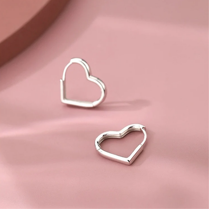 PAIRE DE BOUCLES D'OREILLES HOOP EN FORME DE CŒUR