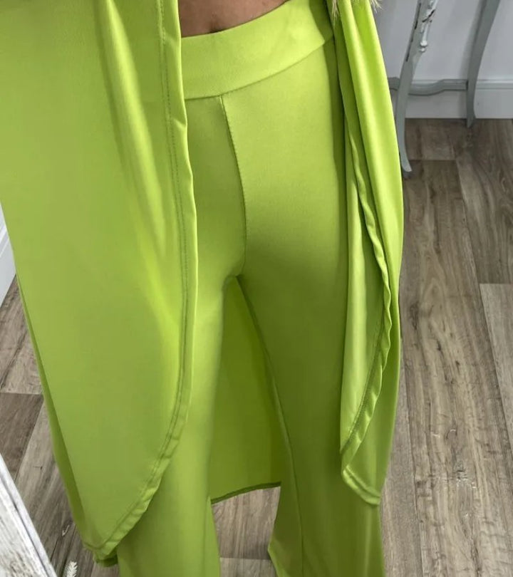 Flavia - Chic Sleeveless Ensemble