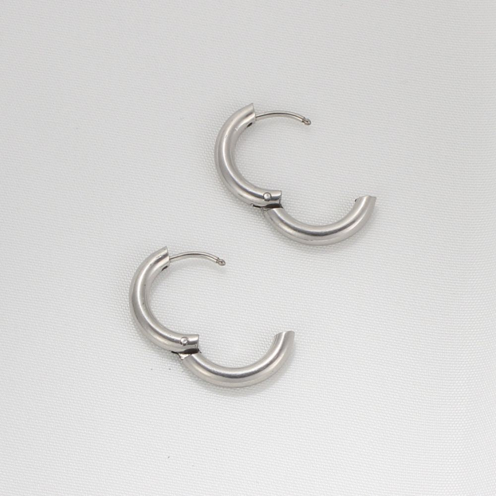 PAIRE DE BOUCLES D'OREILLES HOOP CLASSIQUES