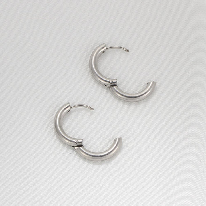PAIRE DE BOUCLES D'OREILLES HOOP CLASSIQUES