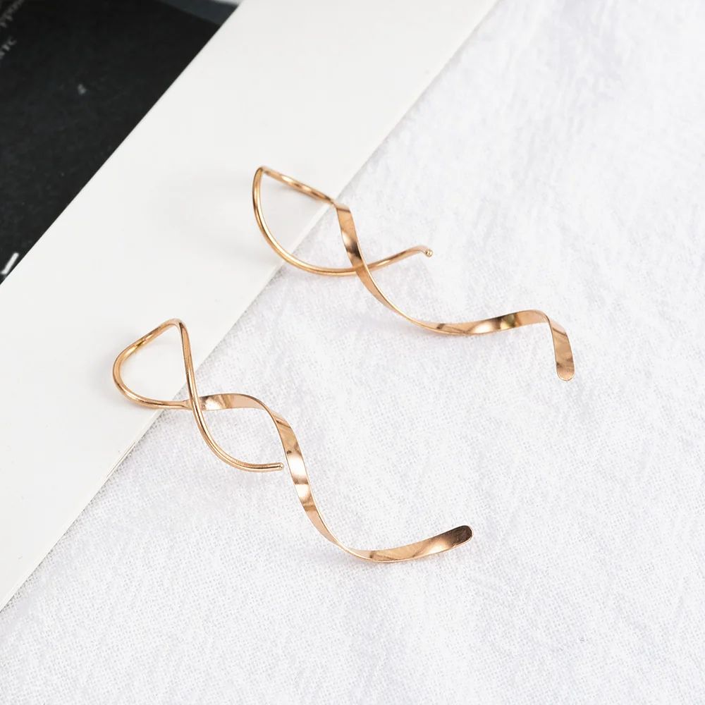 PAIRE DE BOUCLES D'OREILLES EN OR SPIRALÉES