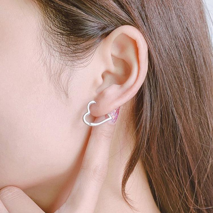 PAIRE DE BOUCLES D'OREILLES HOOP EN FORME DE CŒUR