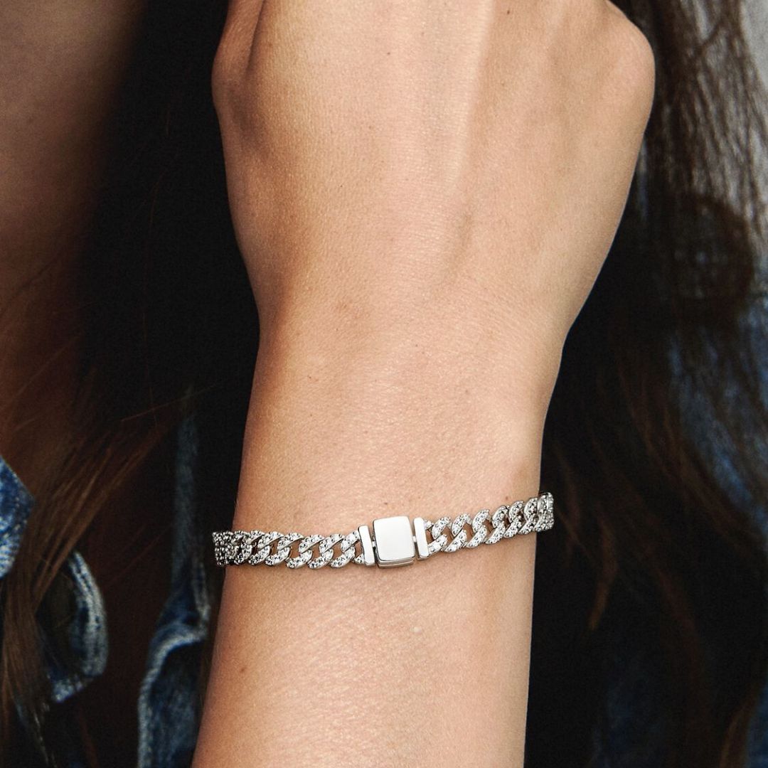 Bracelet cubain intemporel en or avec pavé