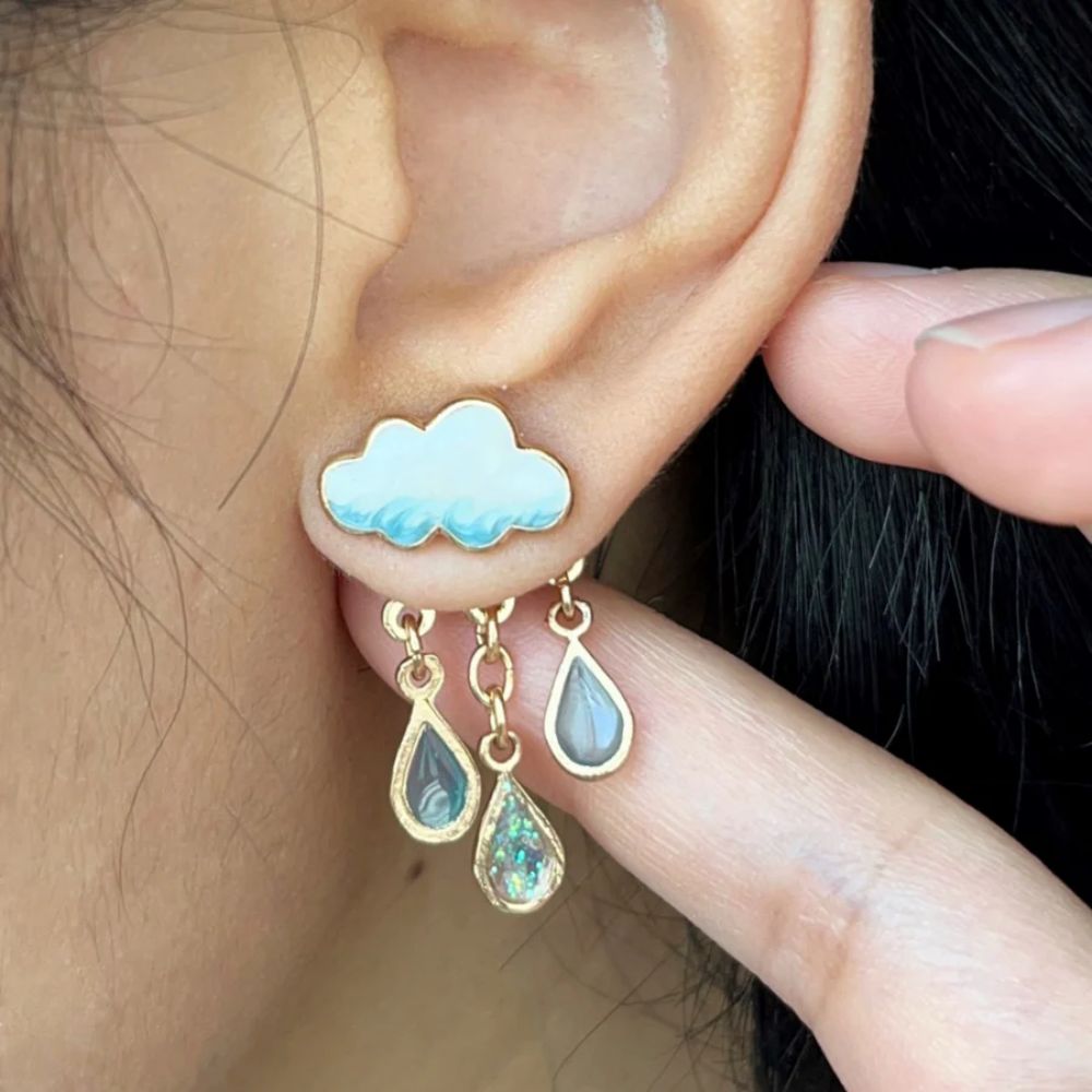 PAIRE DE BOUCLES D'OREILLES EN FORME DE GOUTTE DE PLUIE