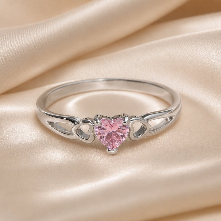 Rosalie : Bague en or blanc avec zirconia en forme de cœur
