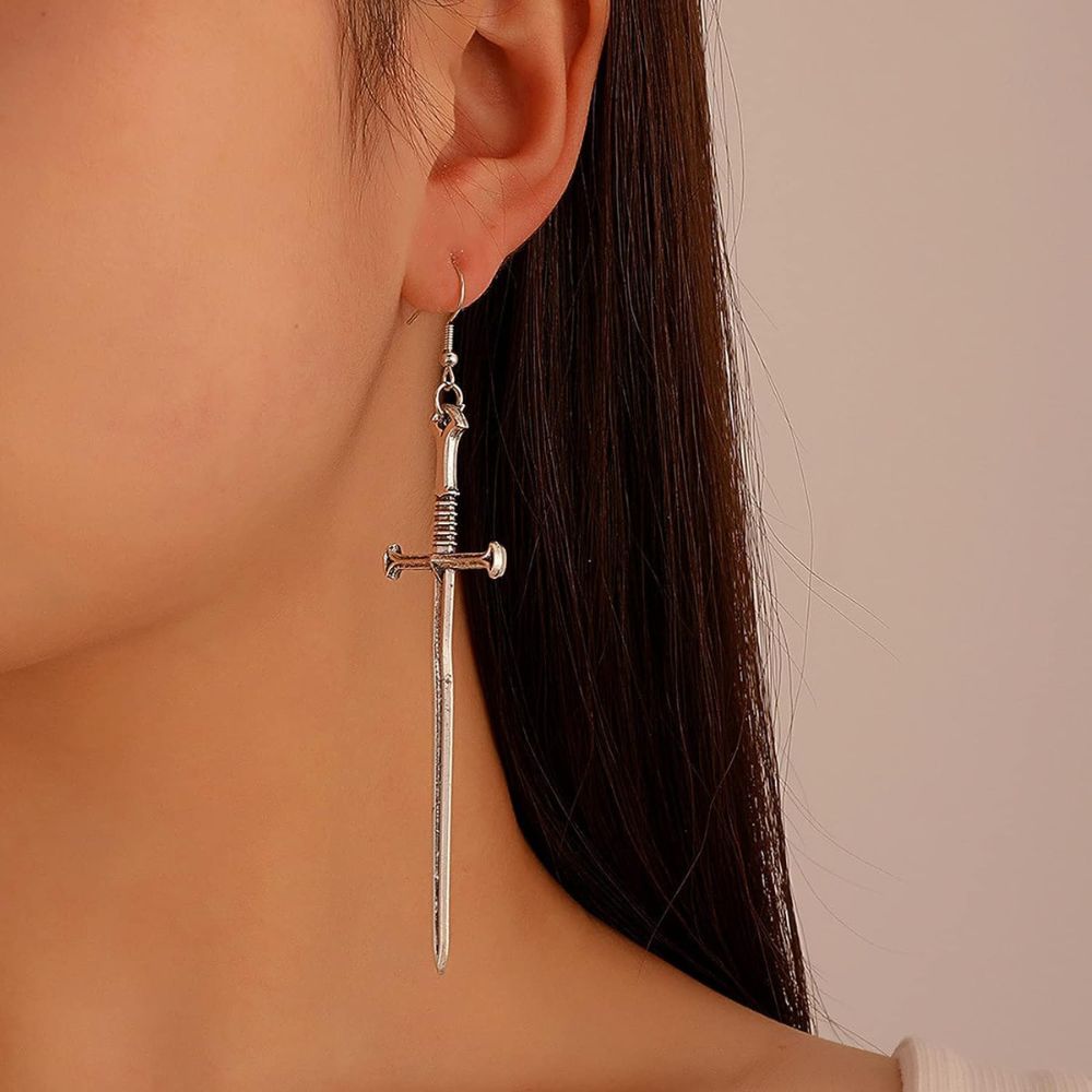 PAIRE DE BOUCLES D'OREILLES EN FORME DE LAME