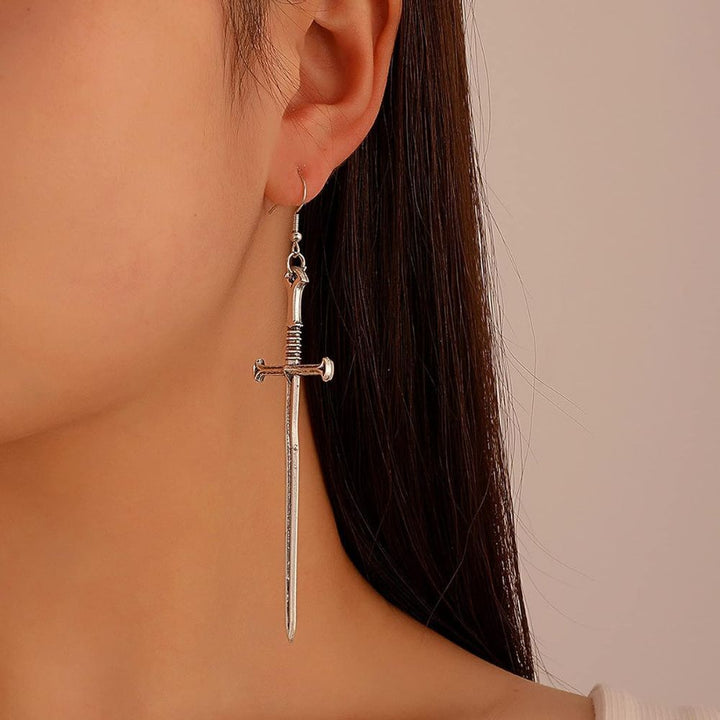 PAIRE DE BOUCLES D'OREILLES EN FORME DE LAME