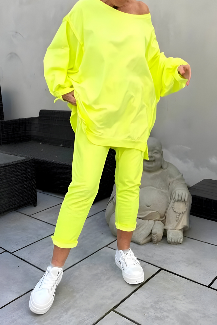 Kenia - Chic & Comfortable Ensemble