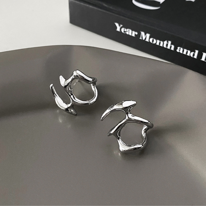 PAIRE DE BOUCLES D'OREILLES ABSTRAITES IRRÉGULIÈRES