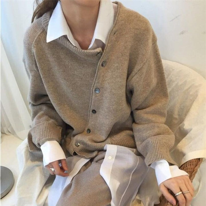 Luna | Cardigan avec Boutons Asymétriques