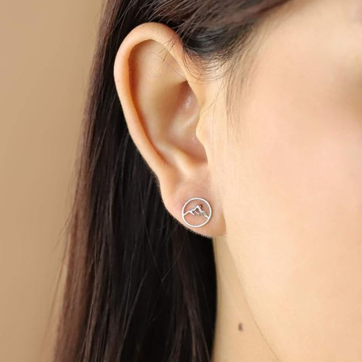 PAIRE DE BOUCLES D'OREILLES MONTAGNE