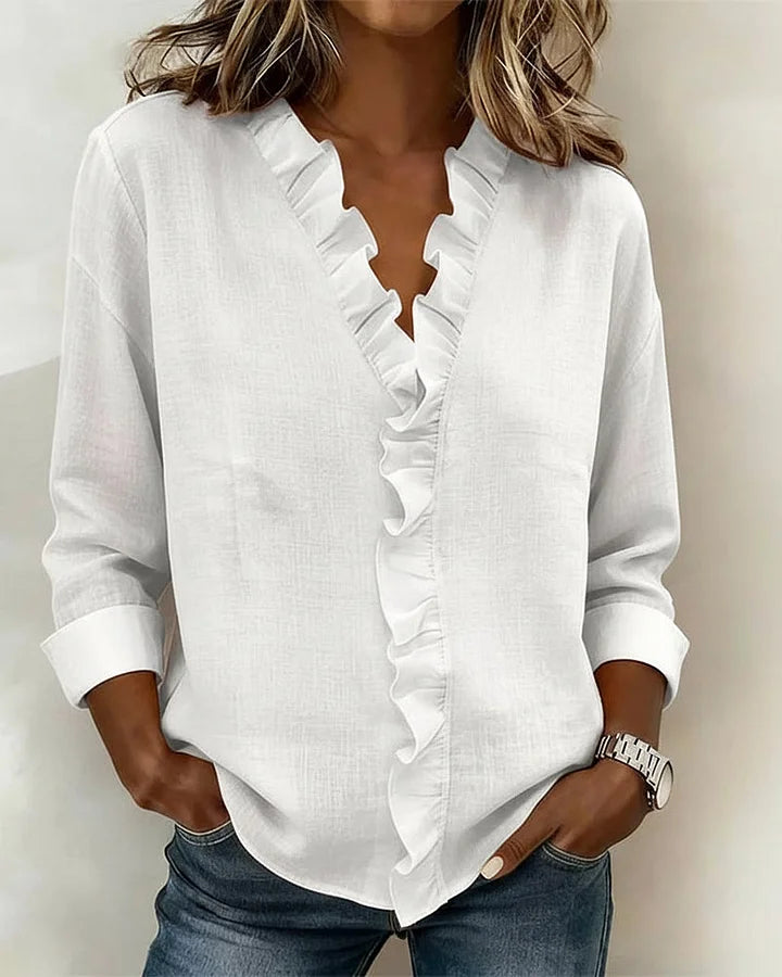 Chiara™ | Blouse à décolleté en V et volants délicats