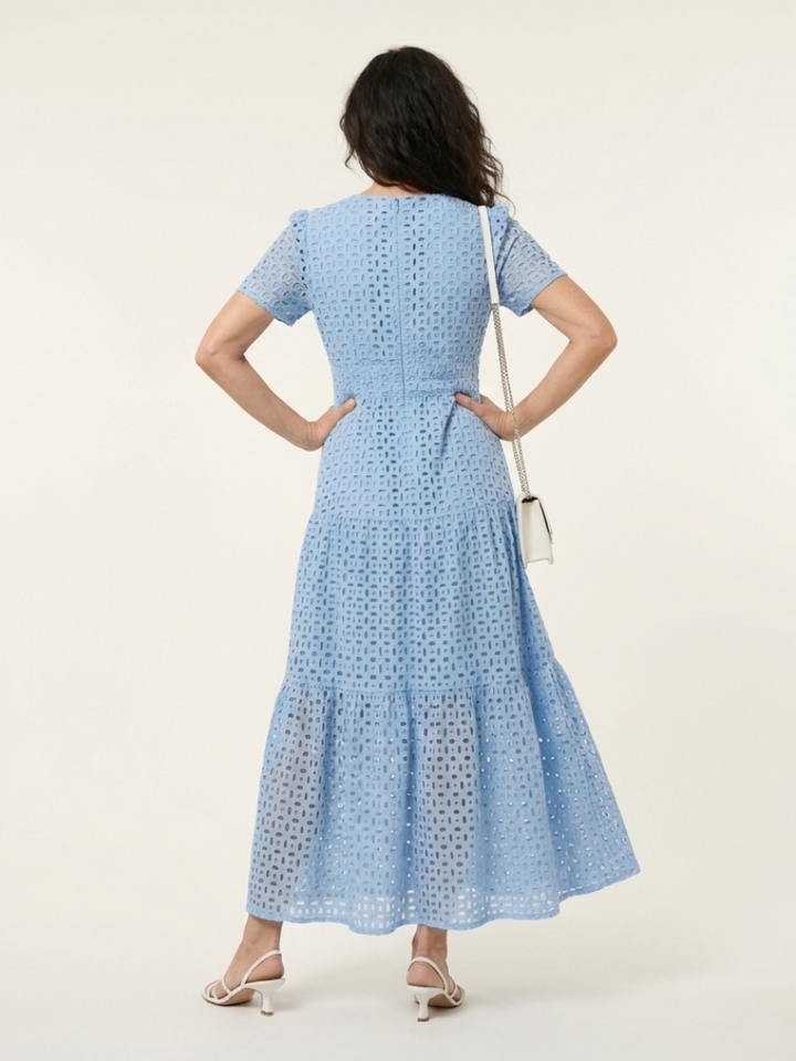 Brielle | Robe midi à encolure en V à manches courtes avec volants