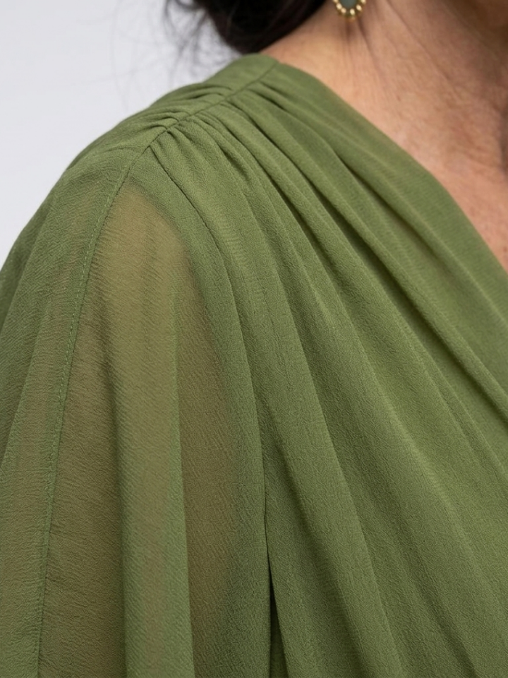Elysia | Robe midi drapée avec décolleté en V et ceinture à la taille