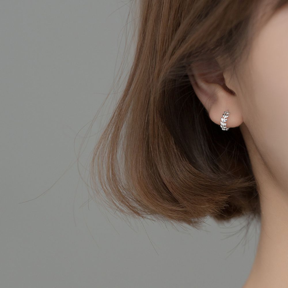 Miniature Paire de Boucles d'Oreilles en Forme de Feuilles d'Olivier