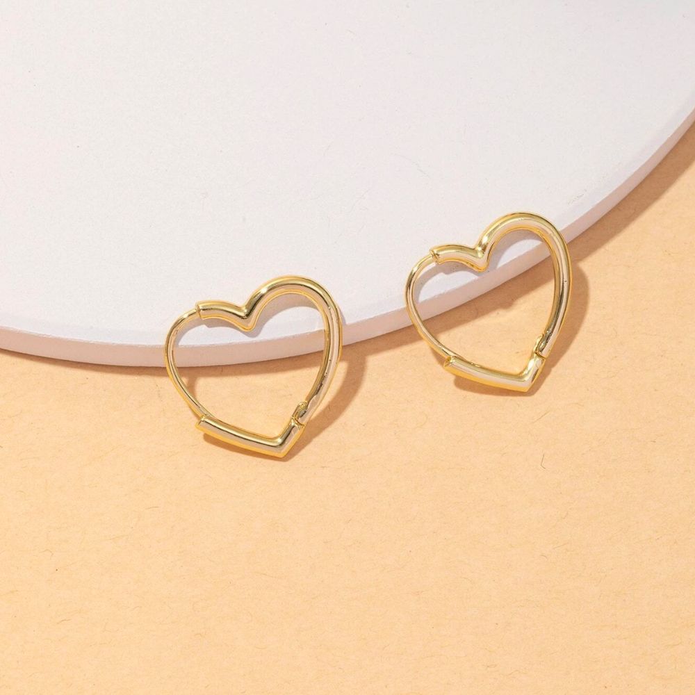 PAIRE DE BOUCLES D'OREILLES HOOP EN FORME DE CŒUR