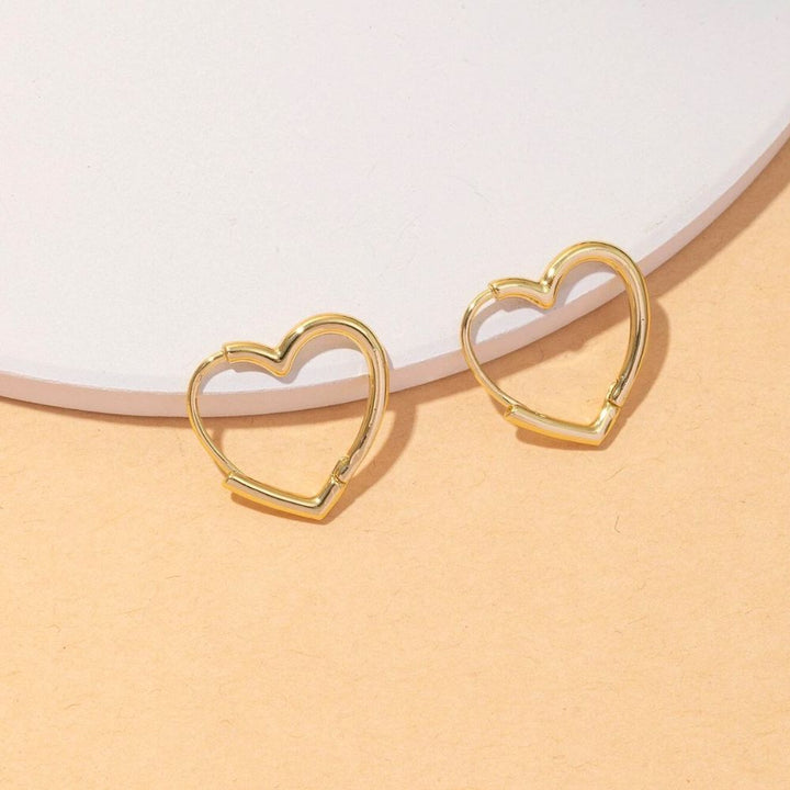 PAIRE DE BOUCLES D'OREILLES HOOP EN FORME DE CŒUR