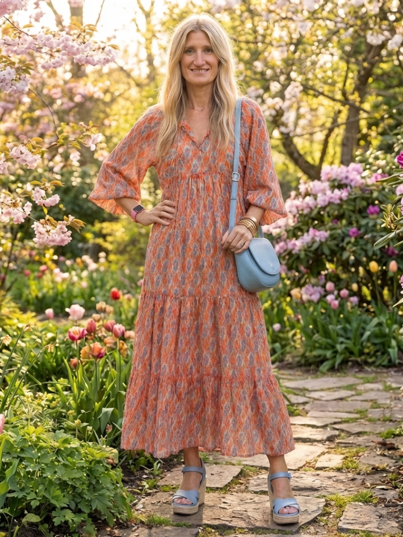 Amara | Robe midi à décolleté en V avec motif géométrique