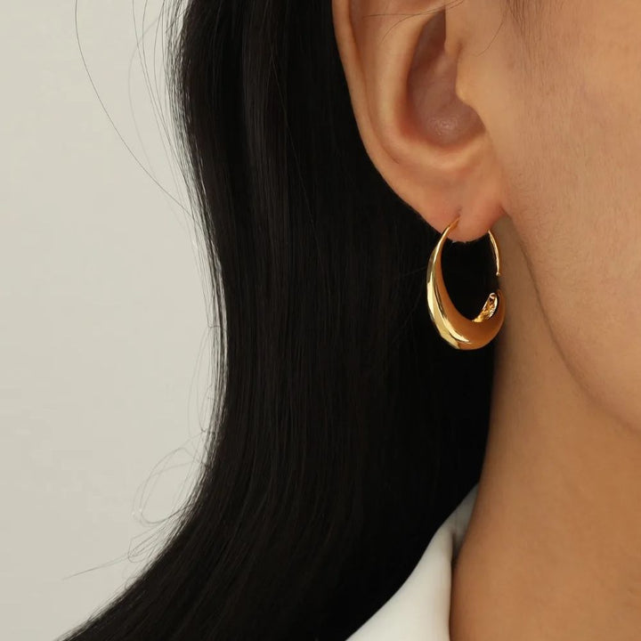 PAIRE DE BOUCLES D'OREILLES CREOLES EN OR