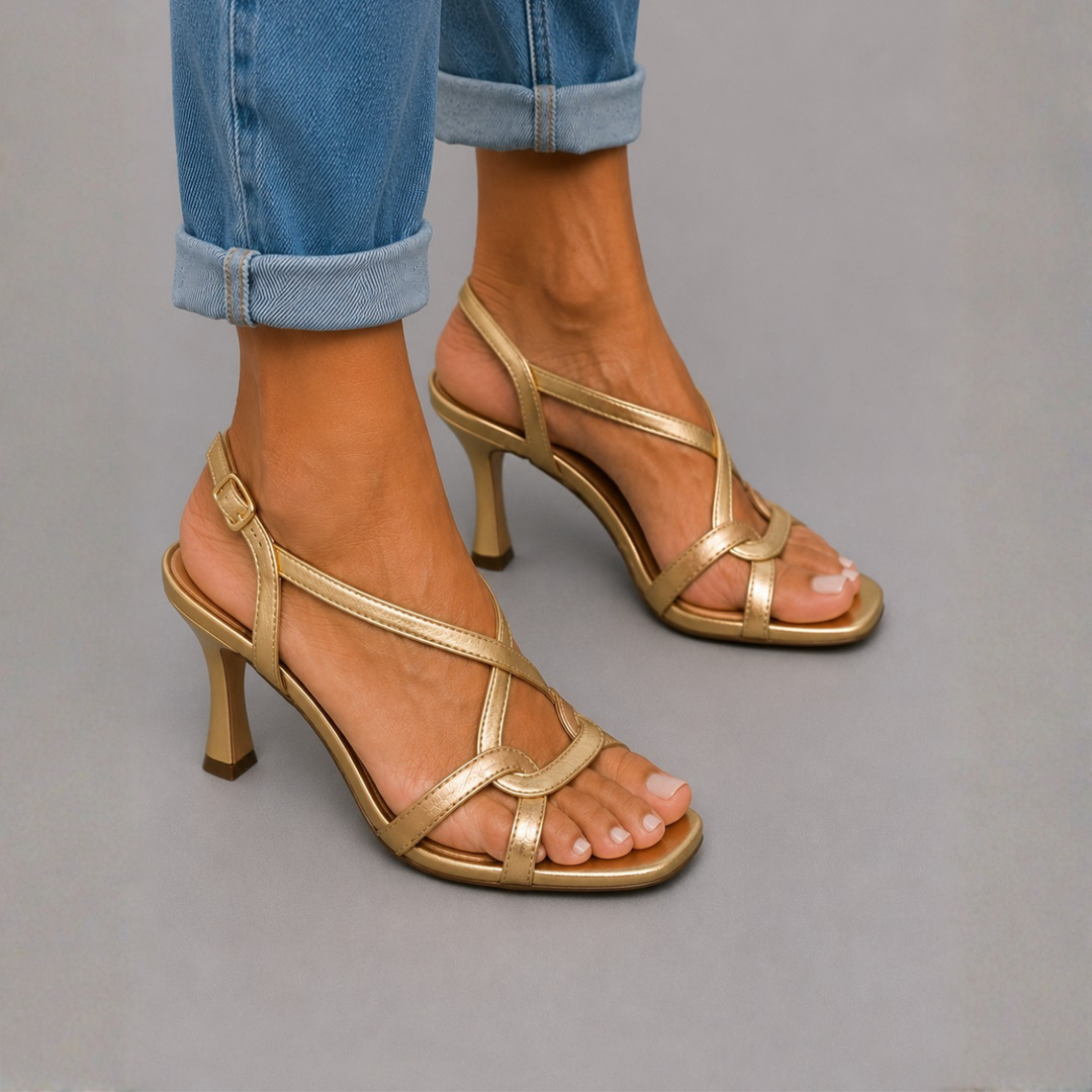 Sandales dorées avec talon