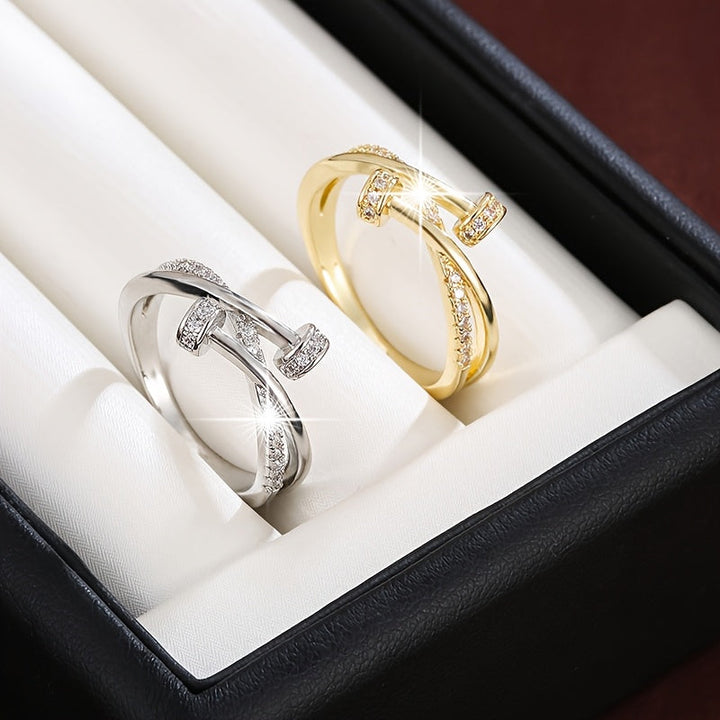 Bague croisée en or blanc avec zircons