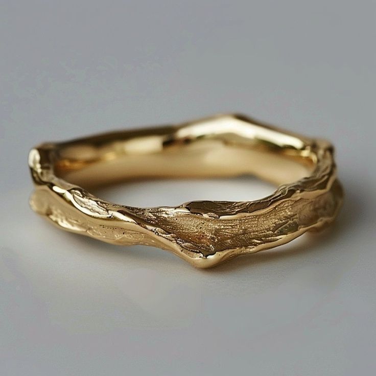 Bague en Or Martelée™ – Style Vintage