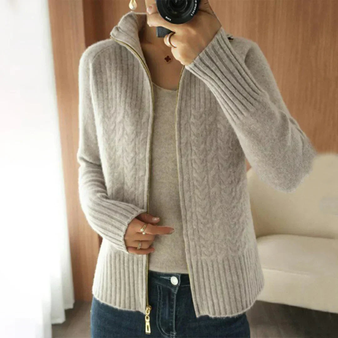 Mila - Pull en tricot couleur pêche avec fermeture éclair et décolleté en V