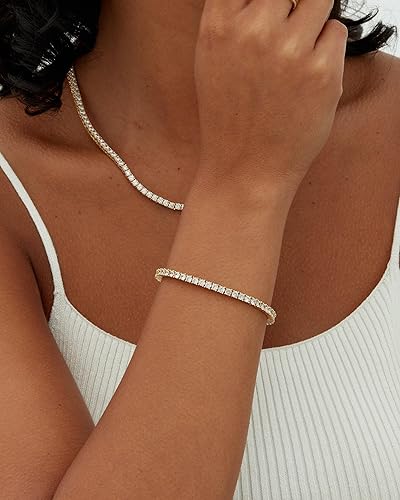 Bracelet de tennis en or avec moissanite