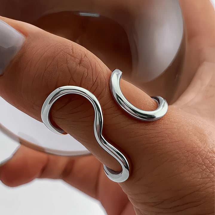 Bague Chique avec Vague Asymétrique