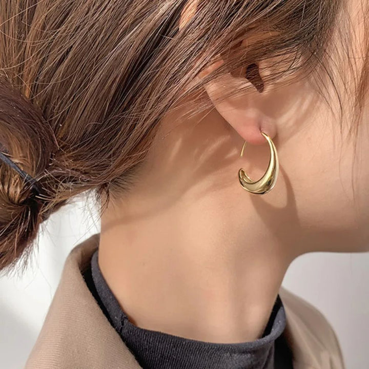 PAIRE DE BOUCLES D'OREILLES CREOLES EN OR