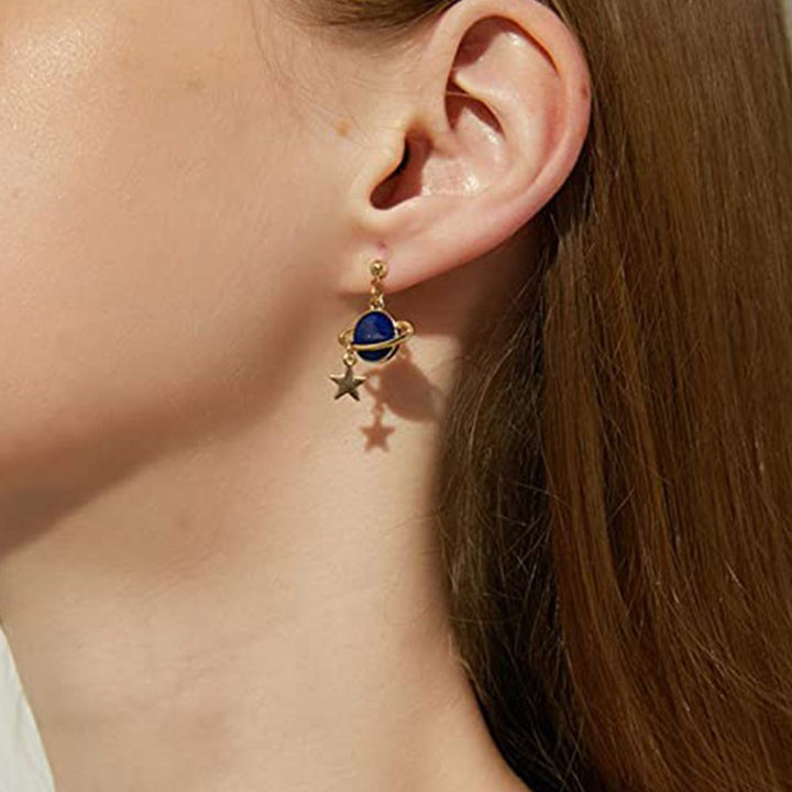 BOUCLES D'OREILLES ASTRONAUTE ET PLANÈTE (ENSEMBLE)