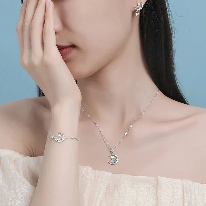 Boucles d'oreilles en argent sterling 925 avec chat, lune et étoile, ornées de zirconia.