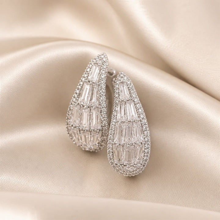 Boucles d'Oreilles Cascade en Or Blanc