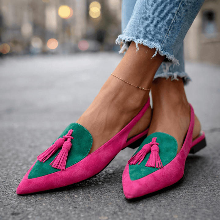 Nexoria - Mules Bicolores Élégantes pour Femmes avec Pompons Tendance