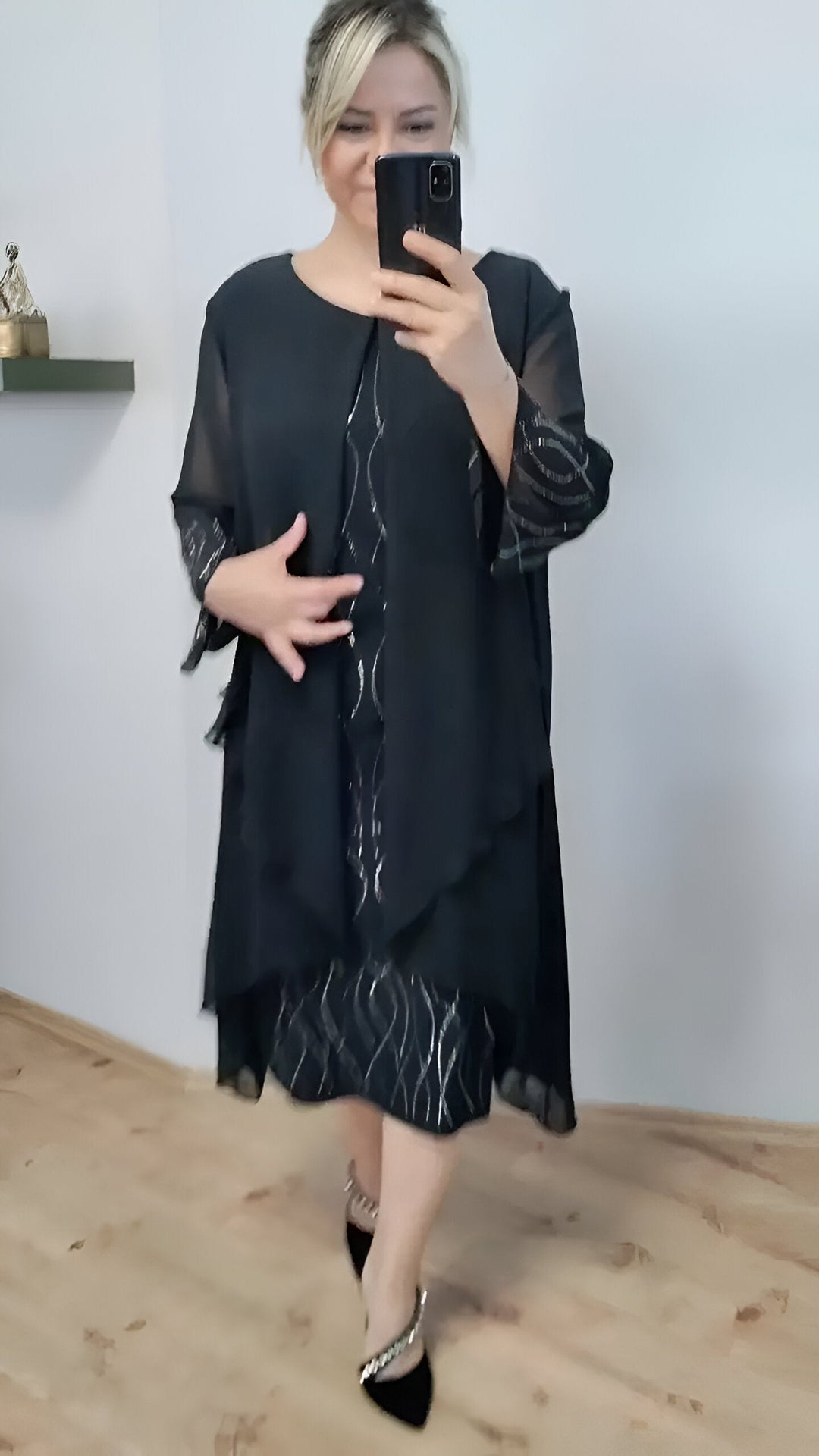 Claudia™ | Robe Élégante à Superposition Légère