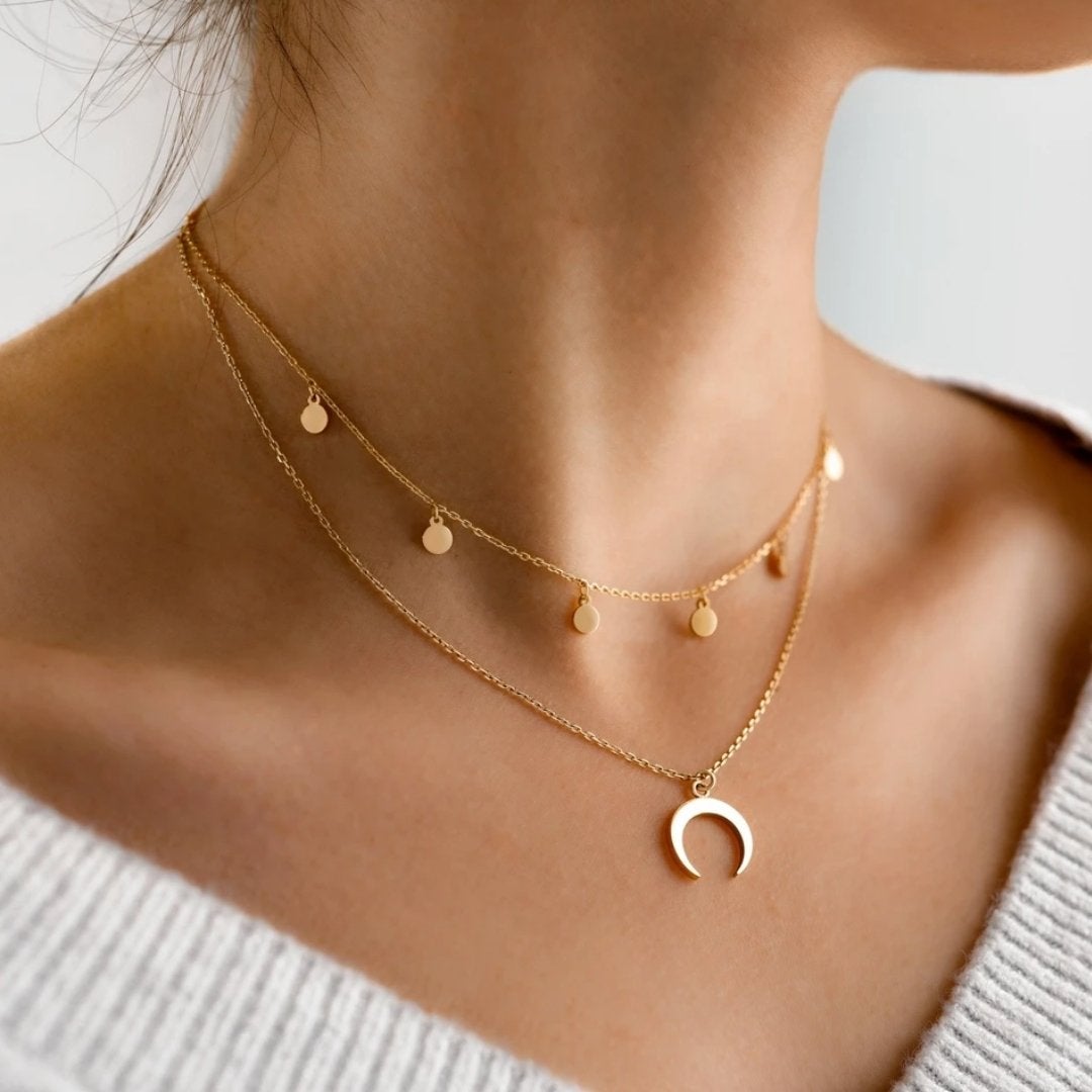 Luna | Collier doré élégant avec un délicat motif de lune