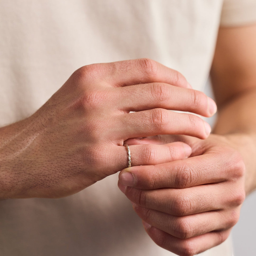 Bague fine en argent sterling 925 fabriquée à la main