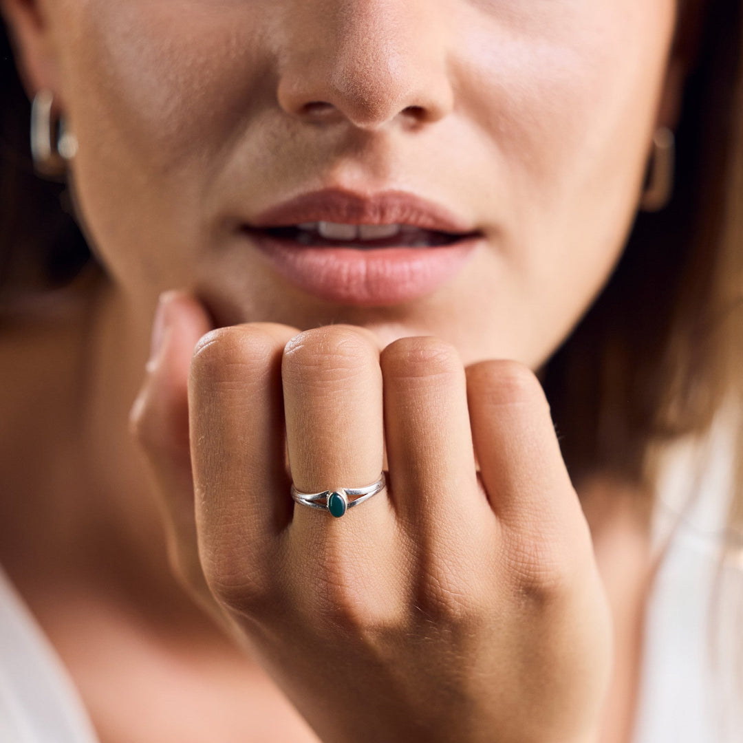 Petite bague en onyx vert avec pierre ovale en argent sterling 925, fait main