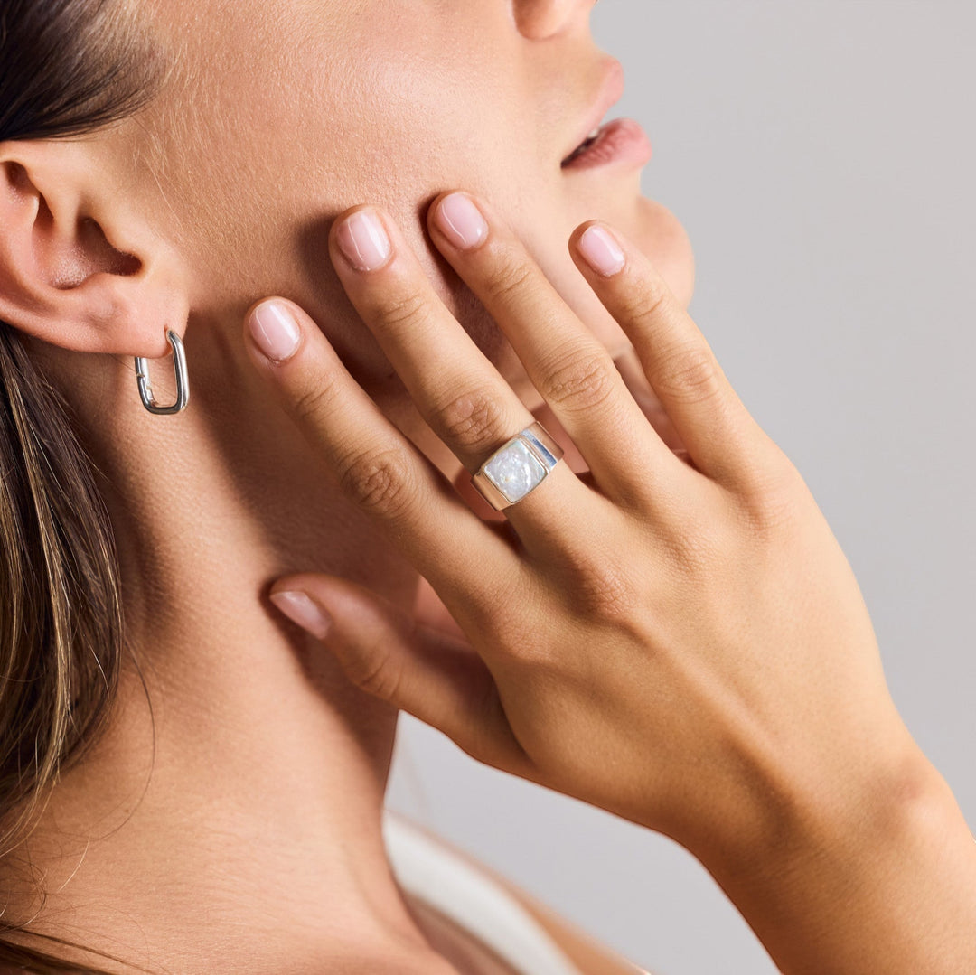 Bague de sceau large et carrée en argent sterling 925 avec perle d'eau douce naturelle