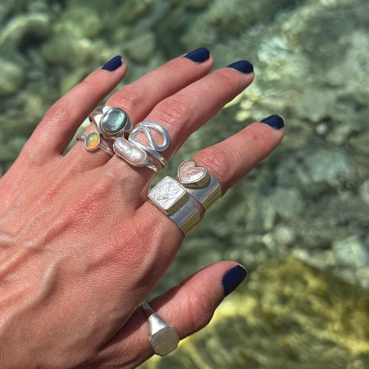 Bague de sceau large et carrée en argent sterling 925 avec perle d'eau douce naturelle