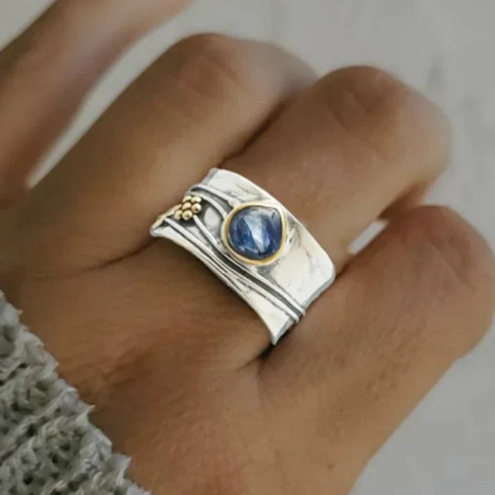 Bague Vintage Saphir Bleu en Argent Doré