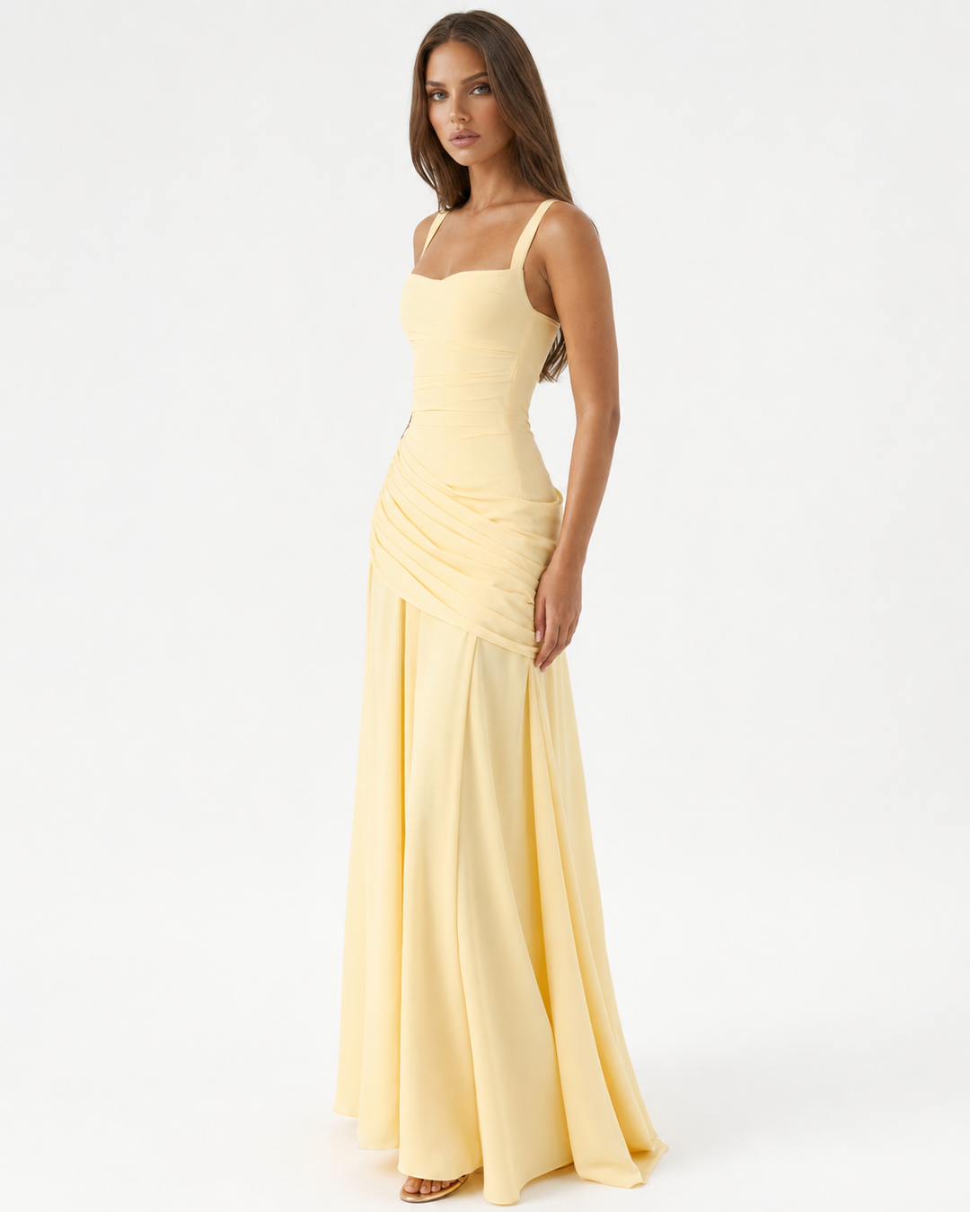 ENIE | Robe Maxi avec Encolure Angulaire Raffinée