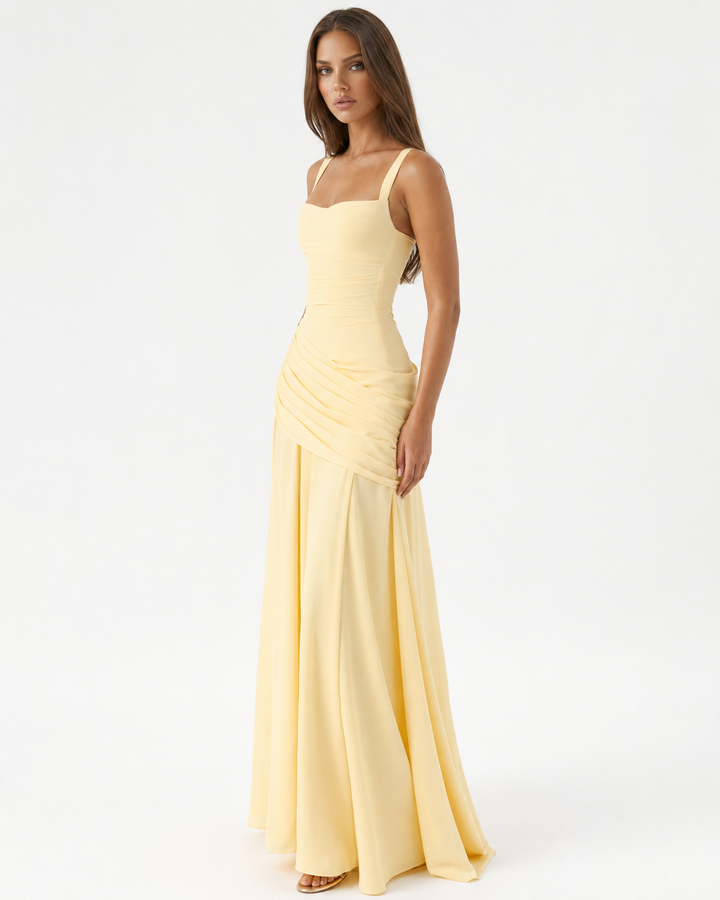 ENIE | Robe Maxi avec Encolure Angulaire Raffinée