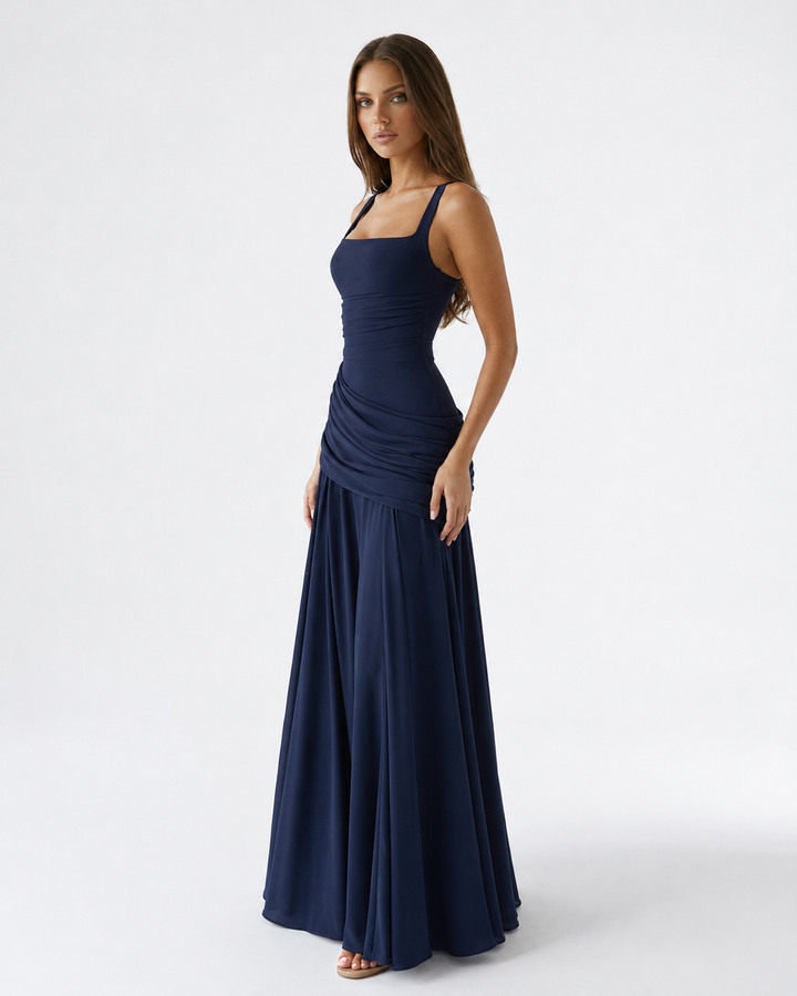 ENIE | Robe Maxi avec Encolure Angulaire Raffinée