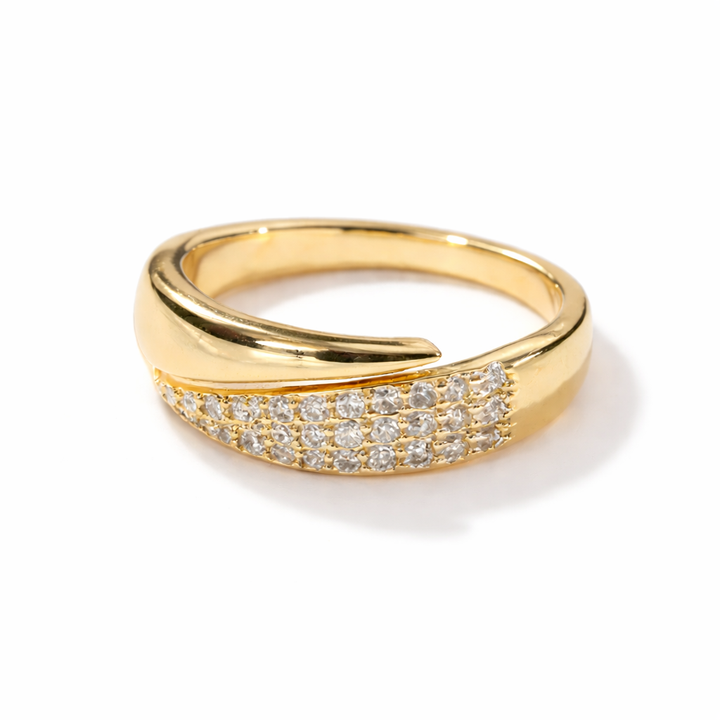 Éloïse – Une bague à la brillance intemporelle