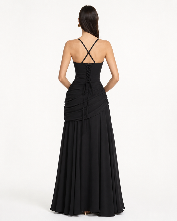 ENIE | Robe Maxi avec Encolure Angulaire Raffinée