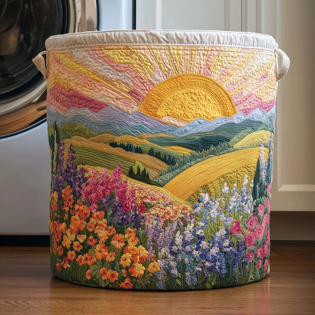 Panier rembourré avec un lever de soleil sur un pré fleuri