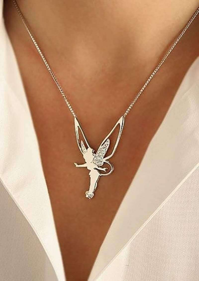 Collier en or avec pendentif de fée