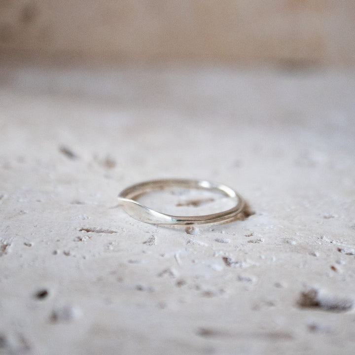 Jolie petite bague sigillaire en argent sterling 925, faite à la main